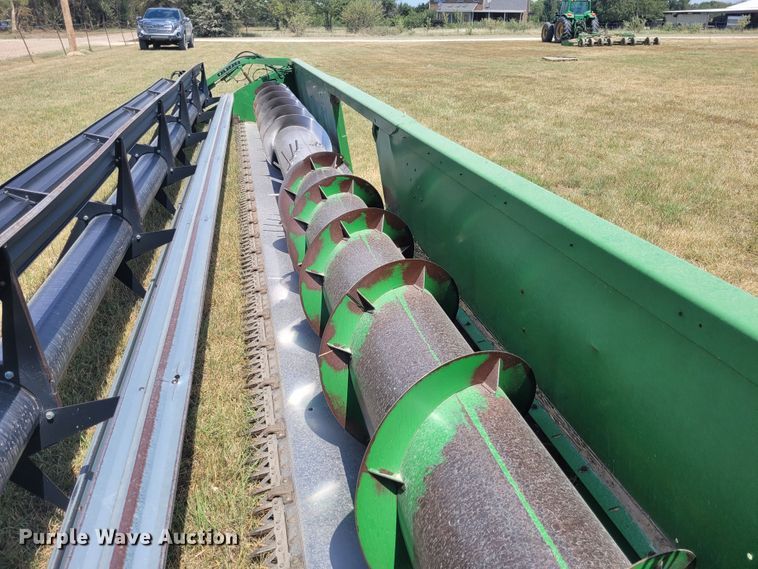 image for item FC9161 John Deere 930  rigid head