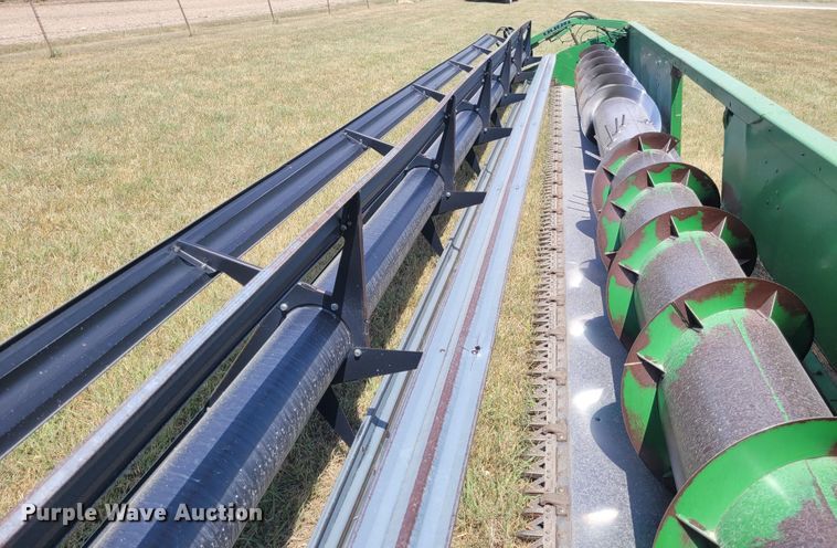 image for item FC9161 John Deere 930  rigid head