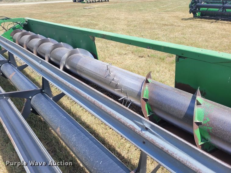 image for item FC9161 John Deere 930  rigid head