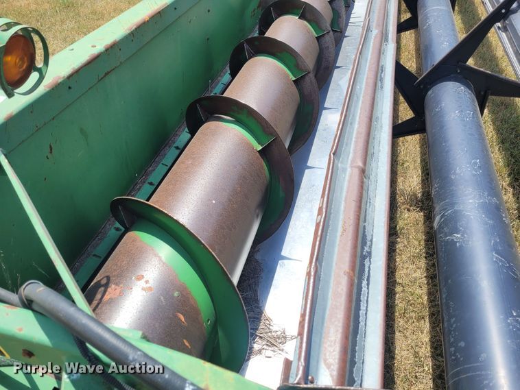 image for item FC9162 John Deere 930  rigid head