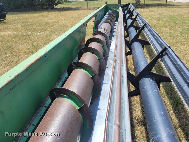 image for item FC9162 John Deere 930  rigid head