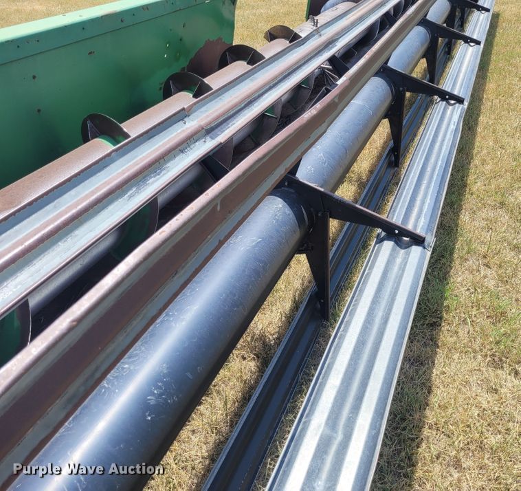 image for item FC9162 John Deere 930  rigid head