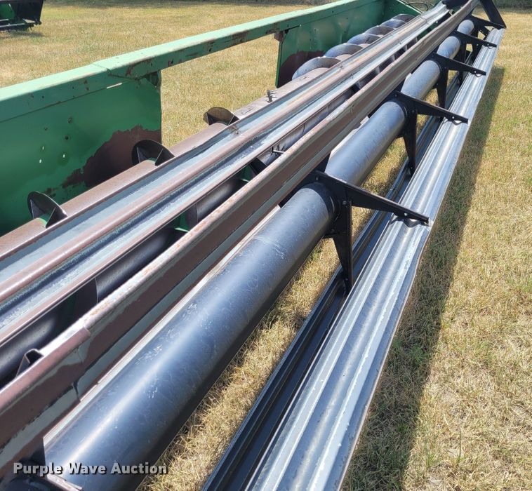 image for item FC9162 John Deere 930  rigid head