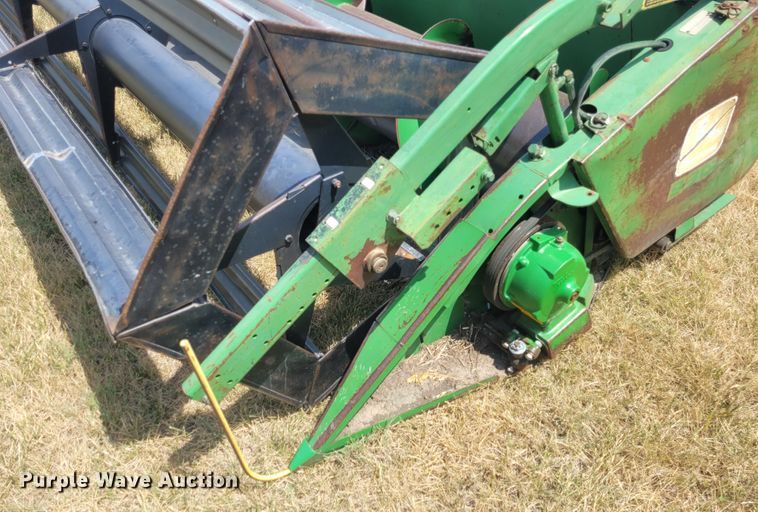 image for item FC9162 John Deere 930  rigid head