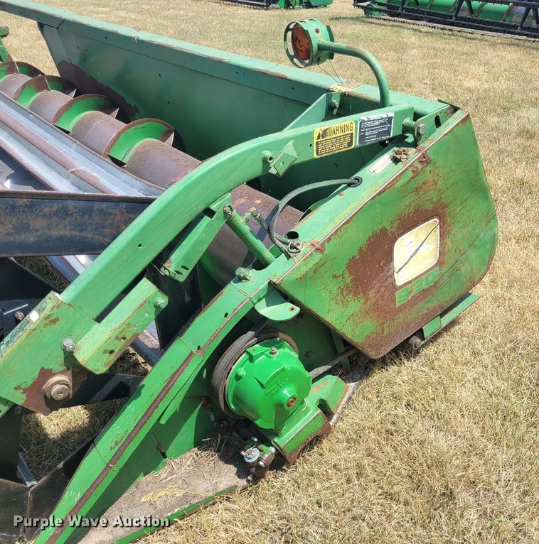 image for item FC9162 John Deere 930  rigid head