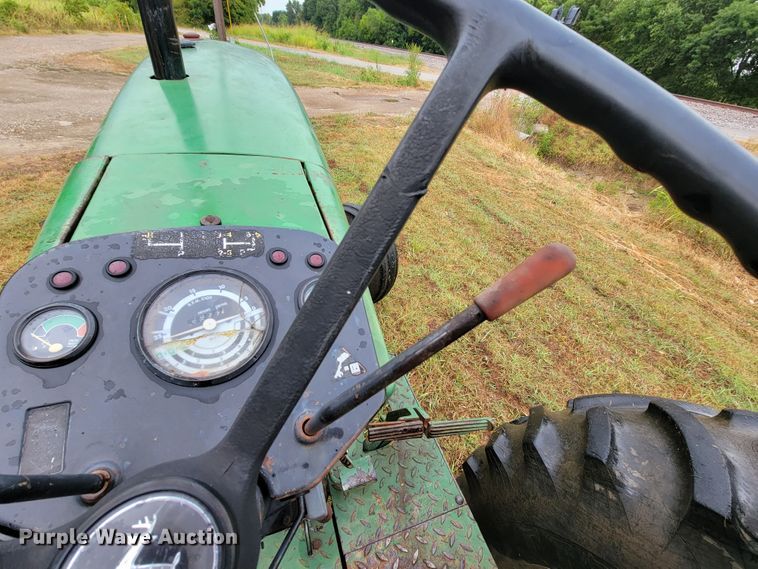 image for item HF9356 1979 John Deere 2840  tractor