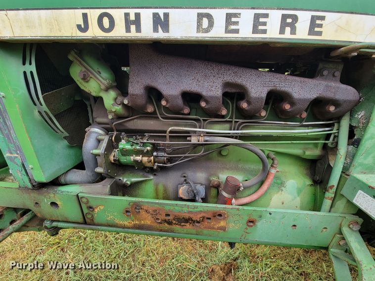 image for item HF9356 1979 John Deere 2840  tractor