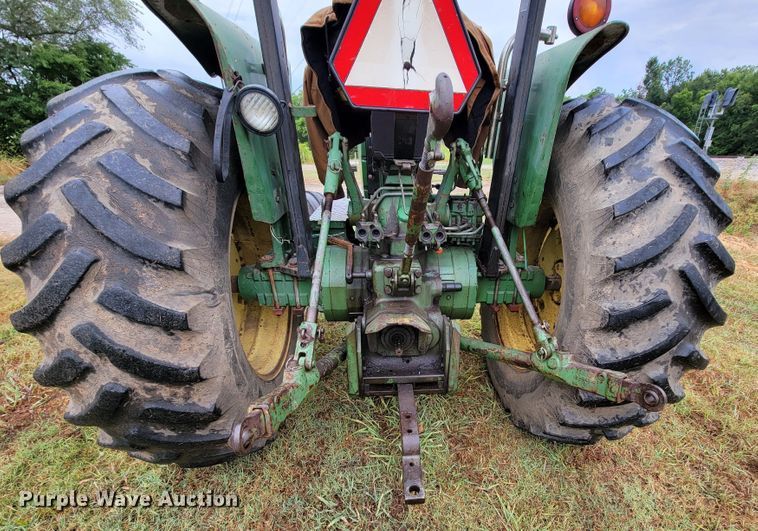 image for item HF9356 1979 John Deere 2840  tractor