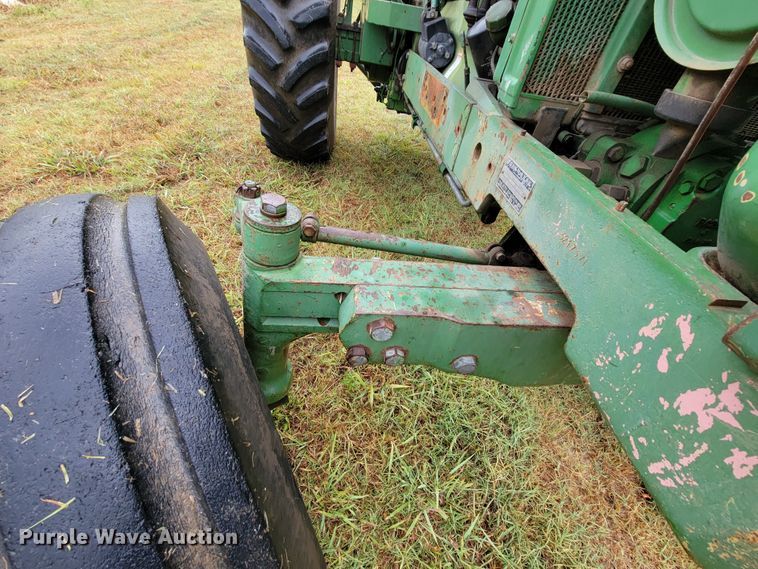 image for item HF9356 1979 John Deere 2840  tractor