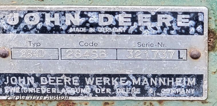 image for item HF9356 1979 John Deere 2840  tractor