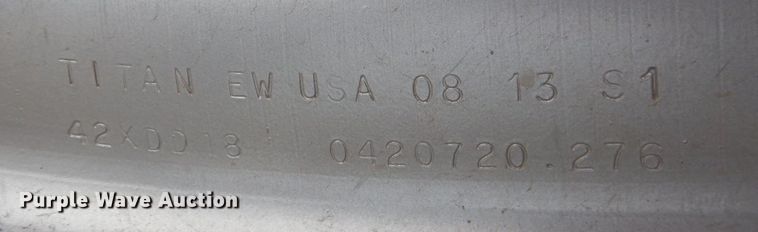 image for item HU9433 (2) Titan combine wheels