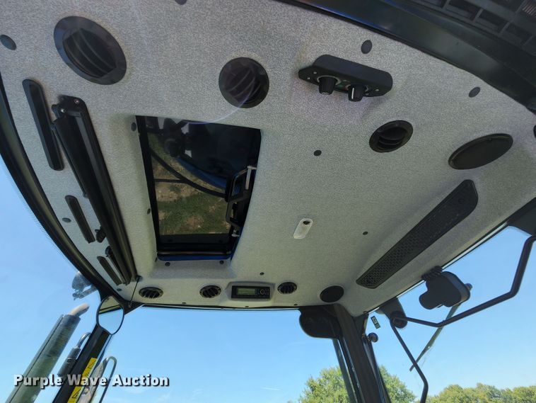 image for item JB9079 2021 New Holland Workmaster 75  MFWD tractor