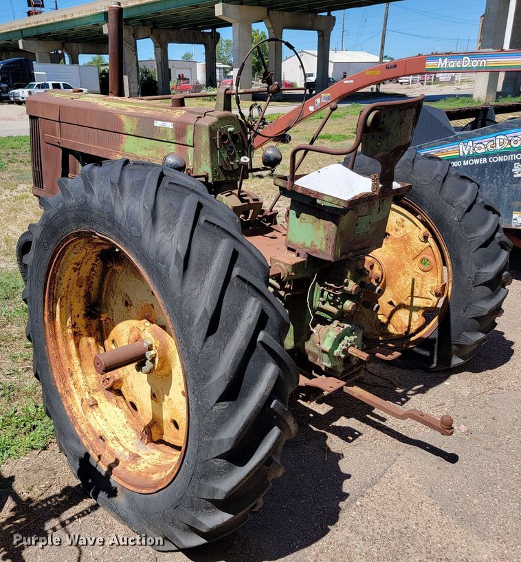image for item JC9680 John Deere 60  tractor