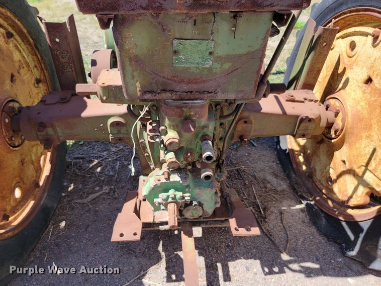 image for item JC9680 John Deere 60  tractor