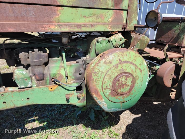 image for item JC9680 John Deere 60  tractor