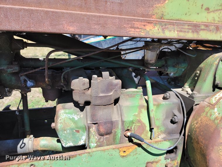 image for item JC9680 John Deere 60  tractor