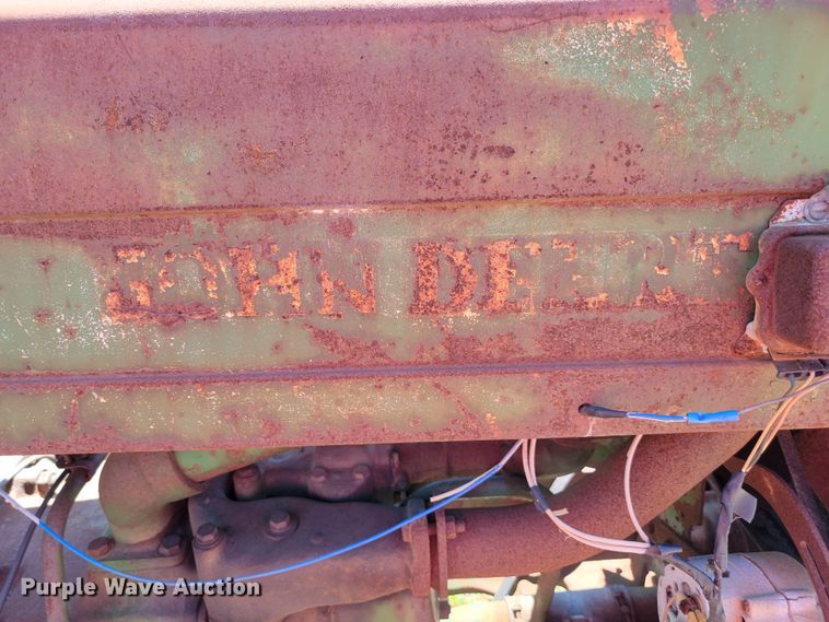 image for item JC9680 John Deere 60  tractor