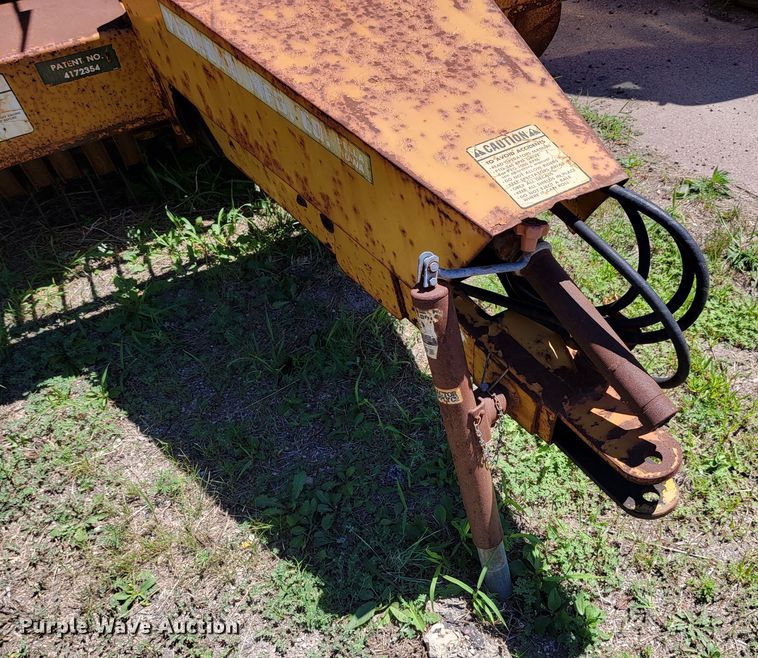 image for item JC9682 Vermeer 605F  round baler