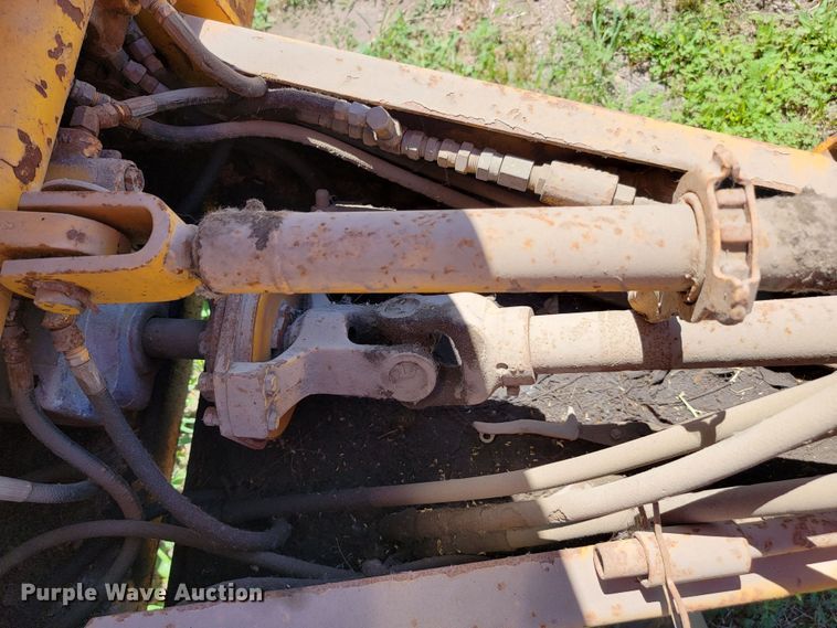 image for item JC9682 Vermeer 605F  round baler