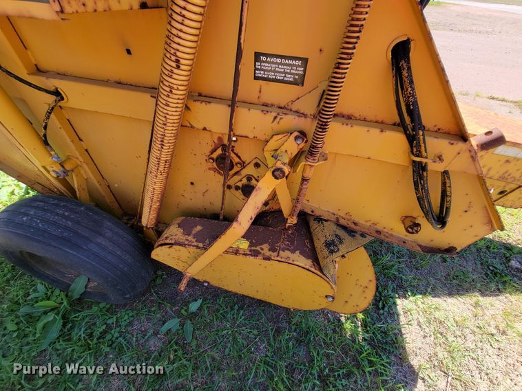 image for item JC9682 Vermeer 605F  round baler