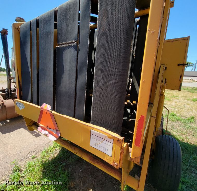 image for item JC9682 Vermeer 605F  round baler