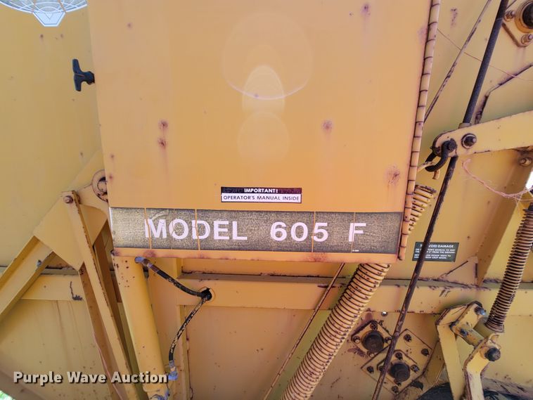 image for item JC9682 Vermeer 605F  round baler