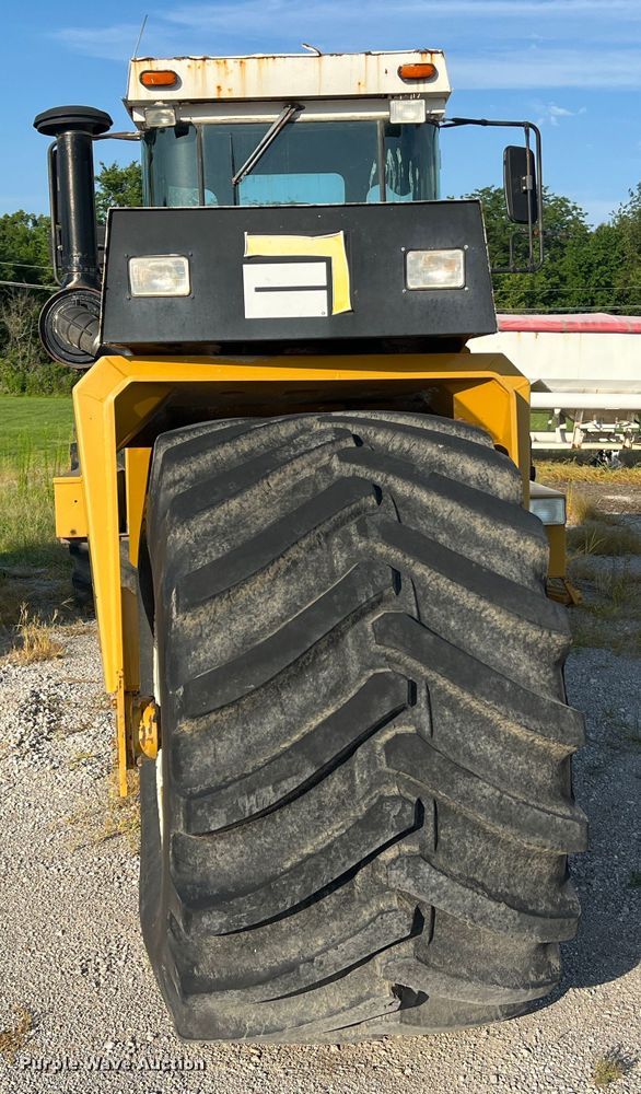 image for item JM9194 Terra-Gator 1903  applicator cab and chassis