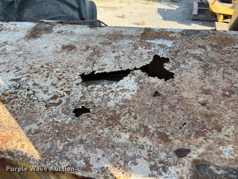 image for item JM9194 Terra-Gator 1903  applicator cab and chassis