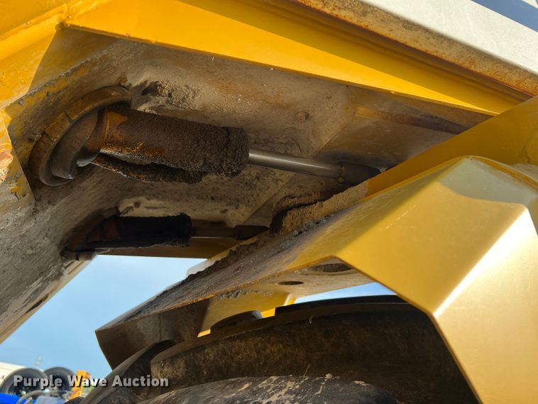 image for item JM9194 Terra-Gator 1903  applicator cab and chassis