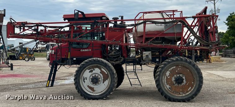 image for item JX9392 2008 Case IH SPX3185  sprayer
