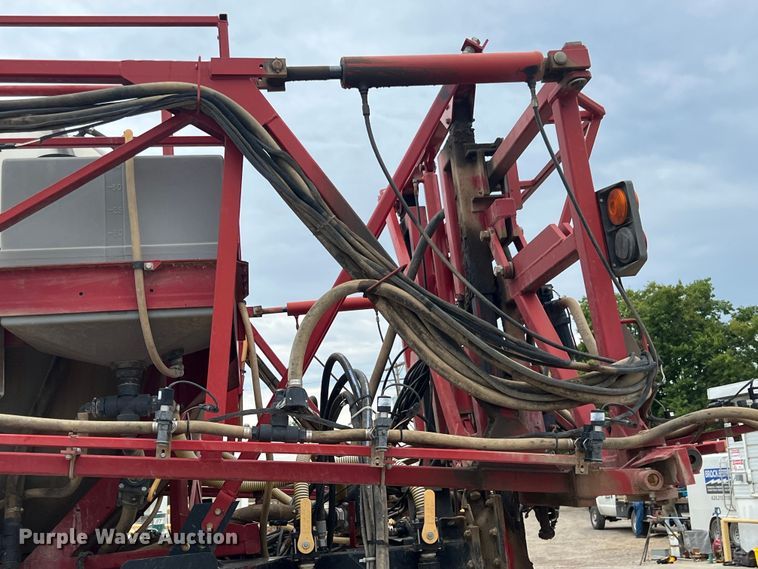 image for item JX9392 2008 Case IH SPX3185  sprayer