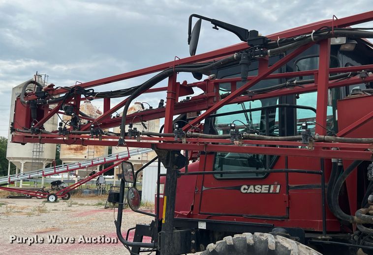 image for item JX9392 2008 Case IH SPX3185  sprayer