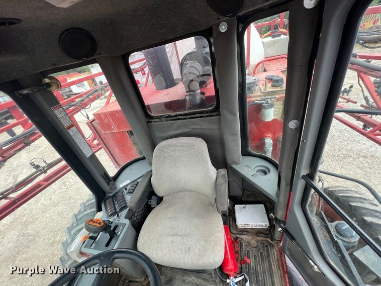 image for item JX9392 2008 Case IH SPX3185  sprayer