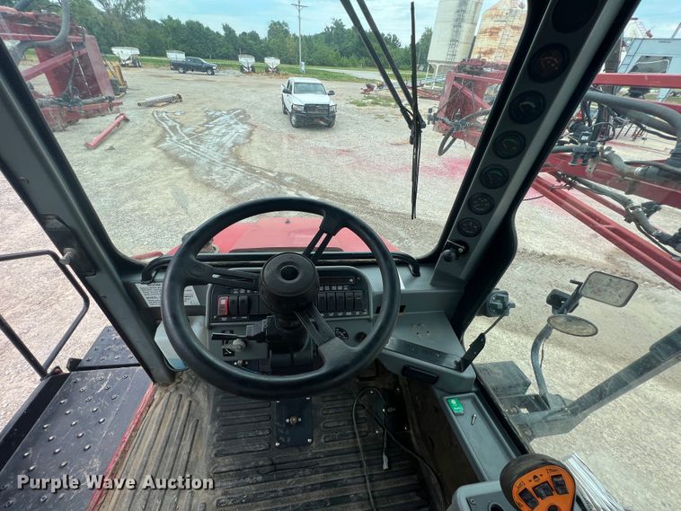 image for item JX9392 2008 Case IH SPX3185  sprayer