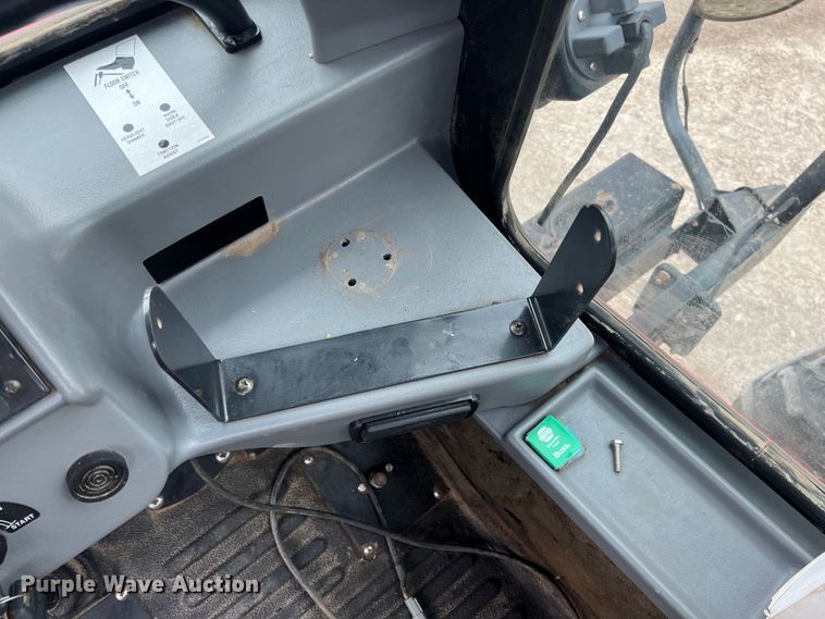 image for item JX9392 2008 Case IH SPX3185  sprayer