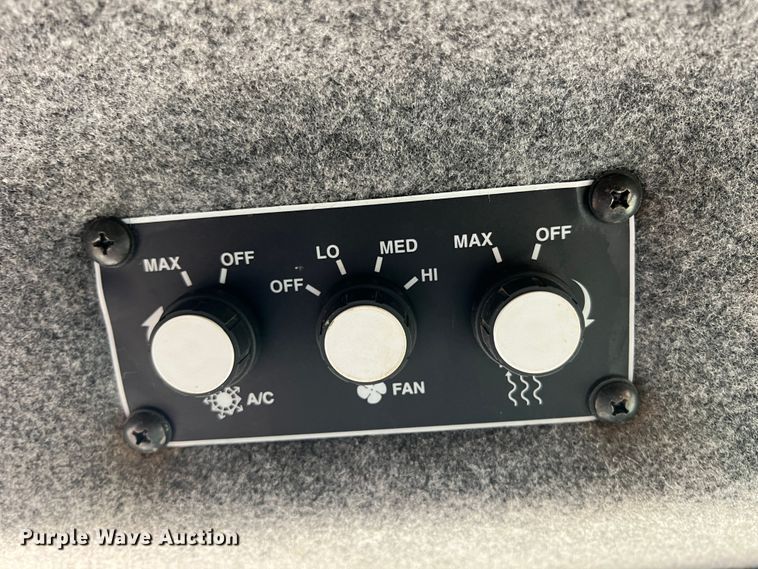 image for item JX9392 2008 Case IH SPX3185  sprayer