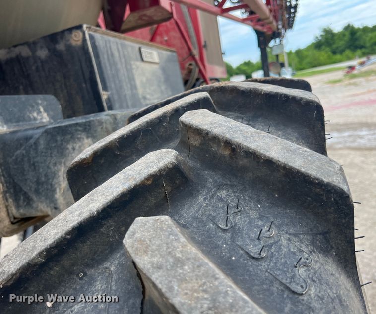 image for item JX9392 2008 Case IH SPX3185  sprayer