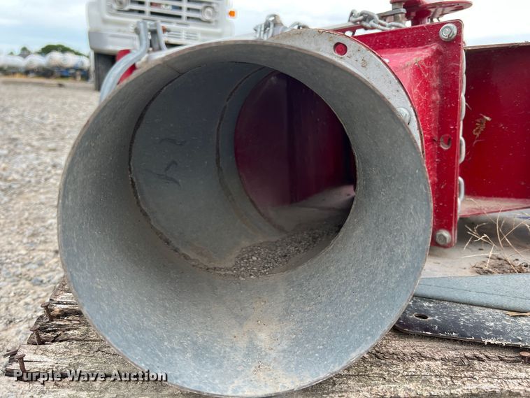 image for item JX9396 Grain bin seed distributor