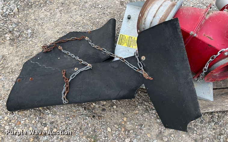 image for item JX9396 Grain bin seed distributor