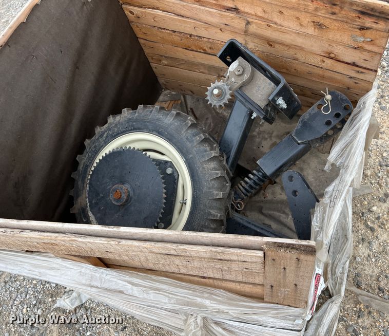 image for item JX9397 Dickey  ground drive unit