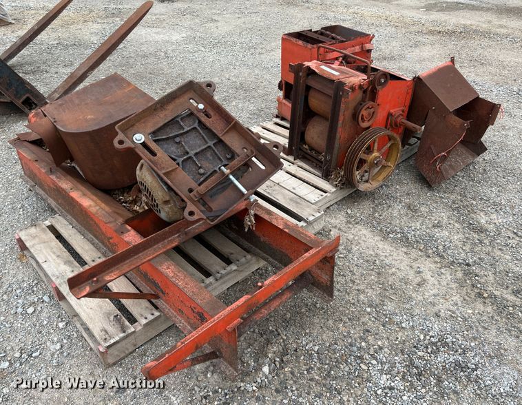 image for item JX9399 Roller mills