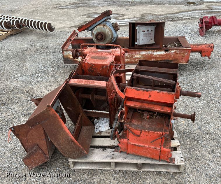 image for item JX9399 Roller mills