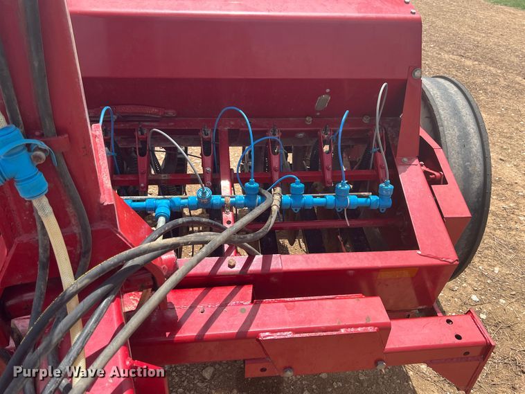 image for item JX9458 (2) Case IH 5300 grain drills