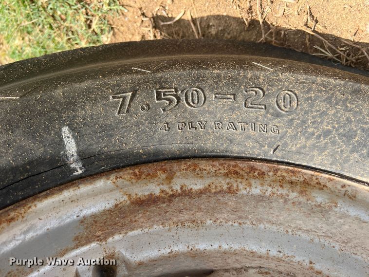 image for item JX9458 (2) Case IH 5300 grain drills