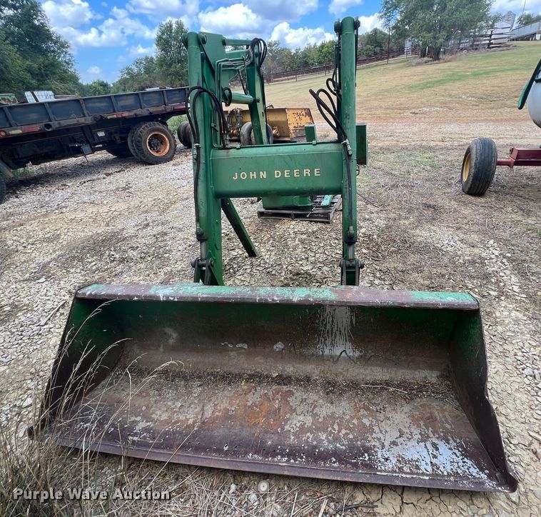 image for item JX9459 John Deere 260  loader
