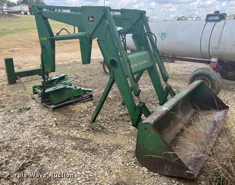 image for item JX9459 John Deere 260  loader