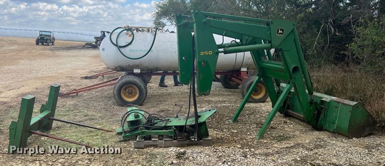image for item JX9459 John Deere 260  loader