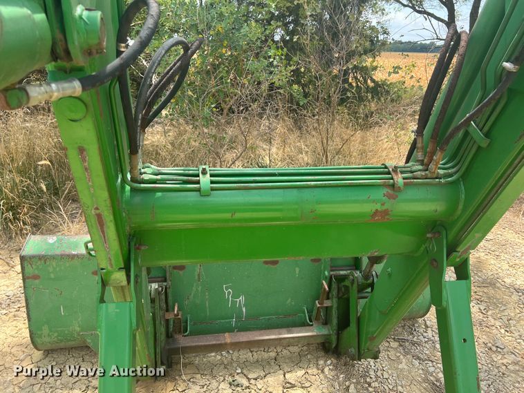 image for item JX9459 John Deere 260  loader