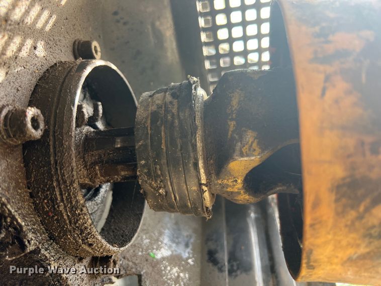 image for item JX9461 Frontier FM2115  batwing finish mower