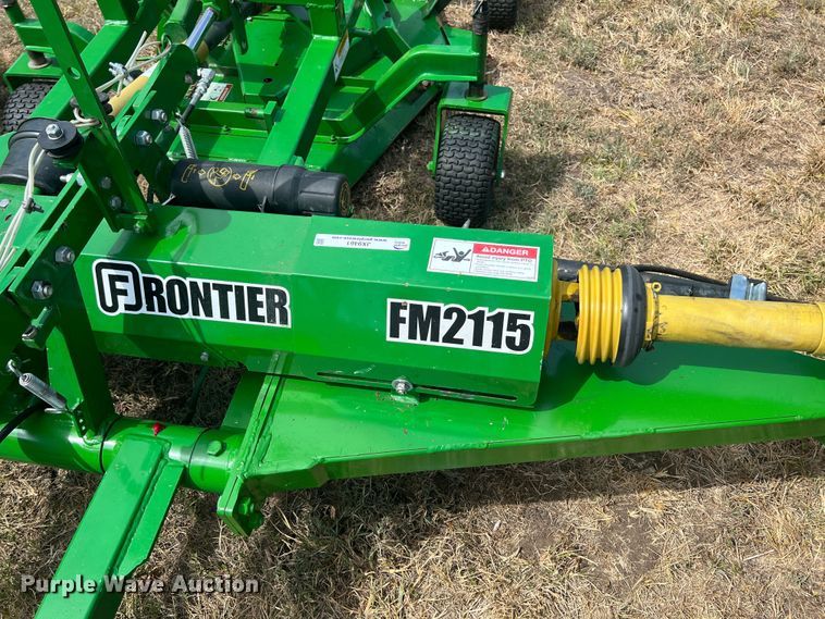 image for item JX9461 Frontier FM2115  batwing finish mower